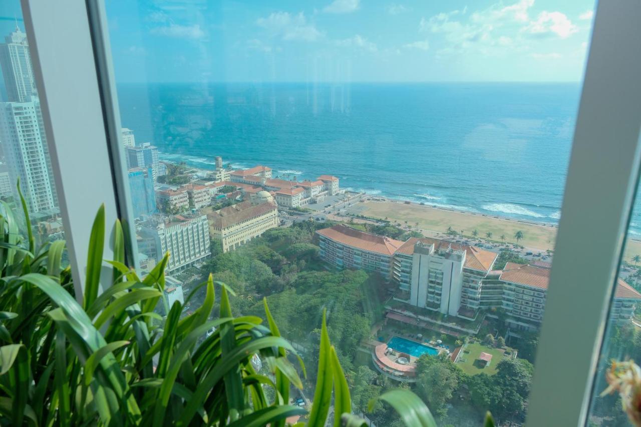 Brand New Water Front Luxury Cinnamon Suites Apartment In Heart Of Colombo City Extérieur photo