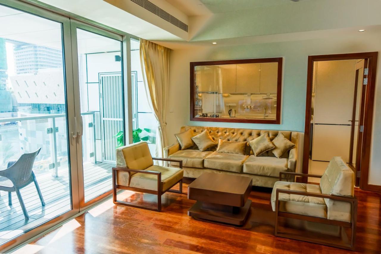 Brand New Water Front Luxury Cinnamon Suites Apartment In Heart Of Colombo City Extérieur photo