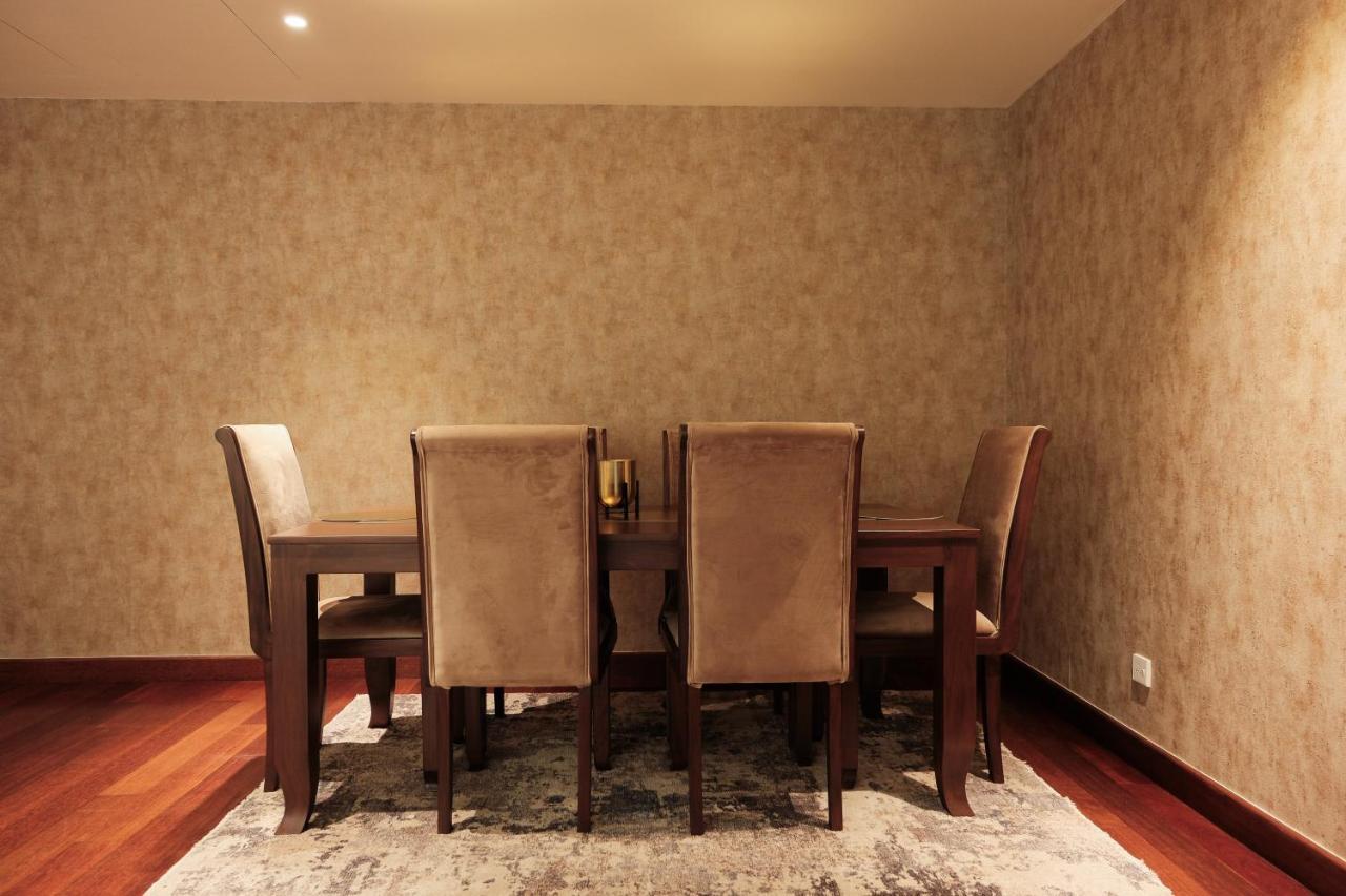 Brand New Water Front Luxury Cinnamon Suites Apartment In Heart Of Colombo City Extérieur photo