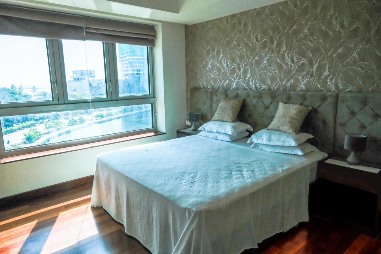 Brand New Water Front Luxury Cinnamon Suites Apartment In Heart Of Colombo City Extérieur photo