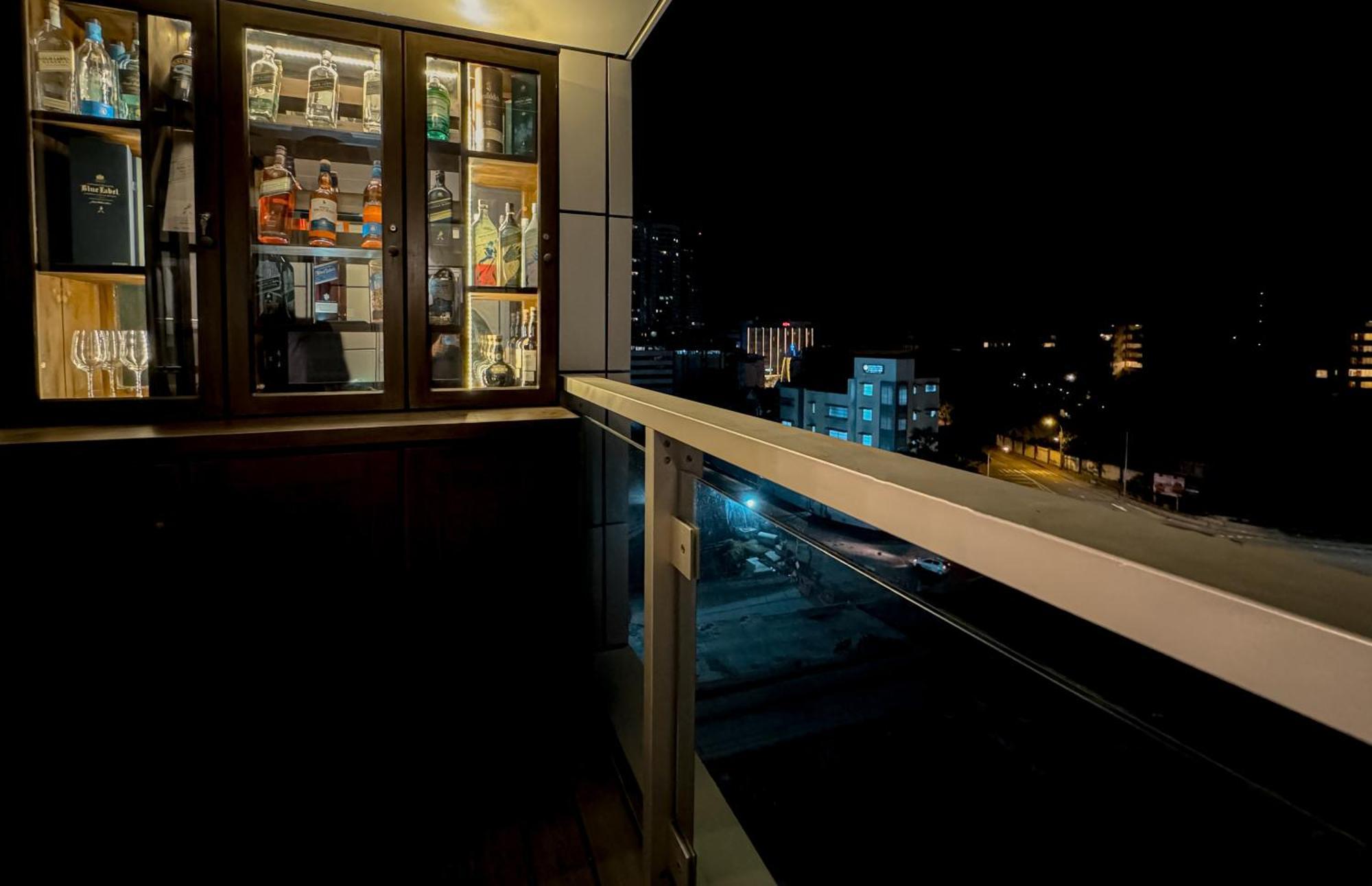 Brand New Water Front Luxury Cinnamon Suites Apartment In Heart Of Colombo City Extérieur photo